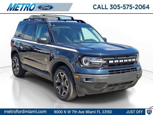 Used 2022 Ford Bronco Sport Outer Banks w/ Tech Package image 1