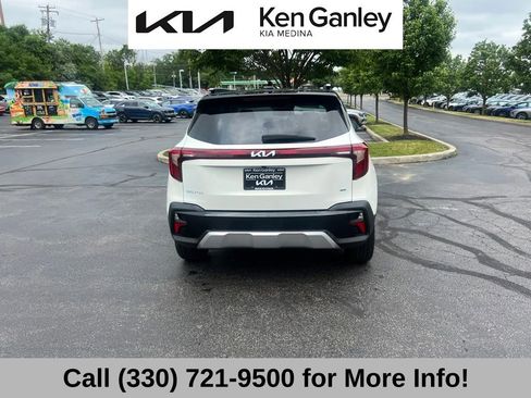 Certified 2025 Kia Seltos S AWD/4WD image 7