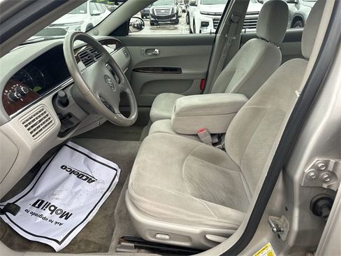 Used 2008 Buick LaCrosse CX image 9