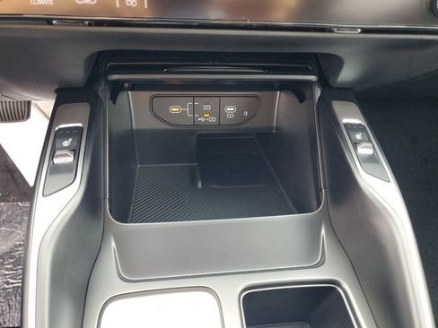 New 2025 Kia Sorento EX image 19