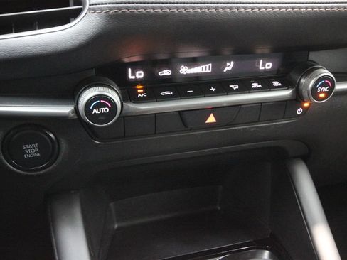 Used 2024 MAZDA MAZDA3 s FWD image 20