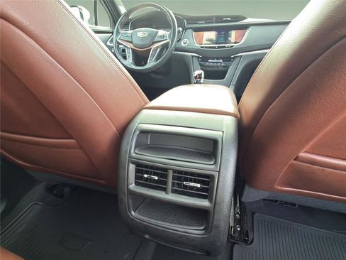 Used 2021 Cadillac XT5 Sportv image 22