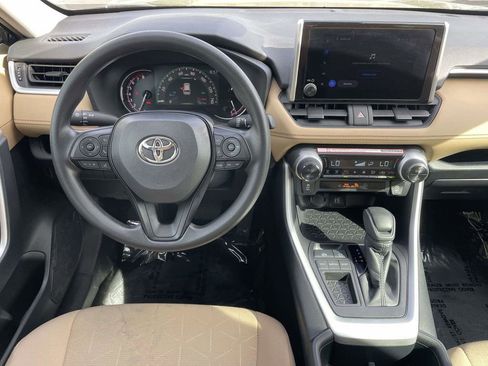 Used 2025 Toyota RAV4 XLE w/ Convenience Package FWD image 25