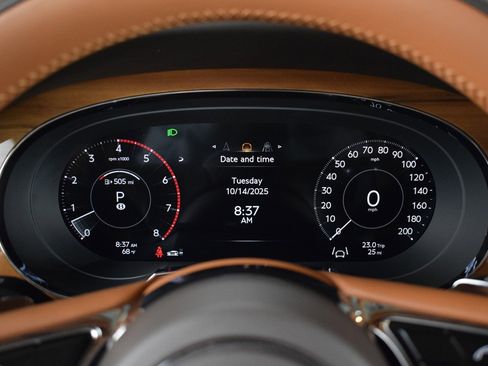 New 2025 Bentley Bentayga image 32