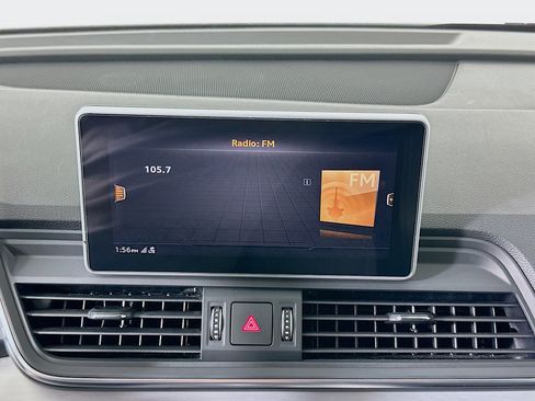 Used 2020 Audi SQ5 Premium Plus w/ Premium Plus Package image 21