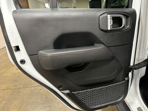 Used 2023 Jeep Wrangler Unlimited Rubicon 4xe image 21