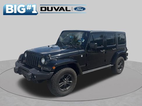 Used 2017 Jeep Wrangler Unlimited Sahara AWD/4WD image 3
