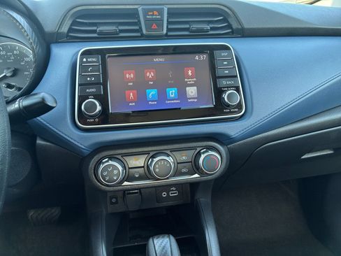 Used 2025 Nissan Versa SV FWD image 17