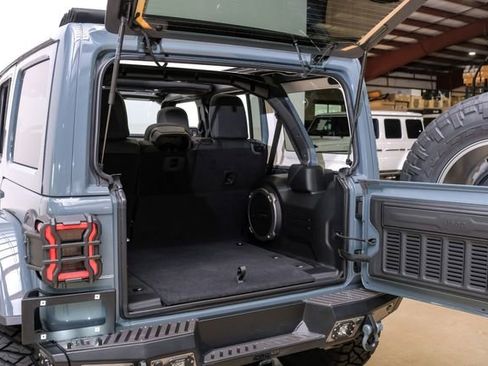 Used 2024 Jeep Wrangler Unlimited Rubicon 392 image 94