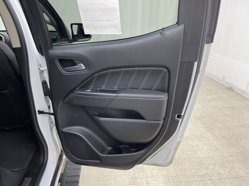 Used 2021 GMC Canyon Denali image 12