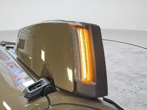 Used 2020 Jeep Gladiator Mojave AWD/4WD image 5