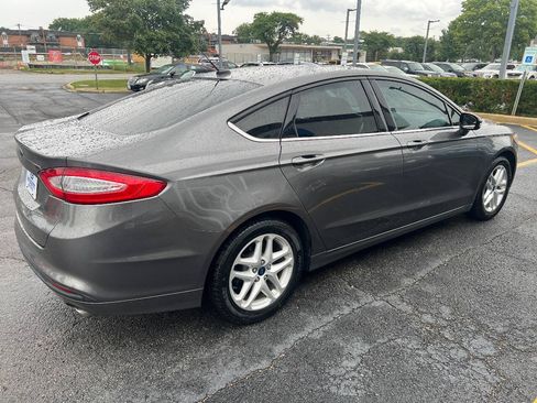 Used 2014 Ford Fusion SE FWD image 13