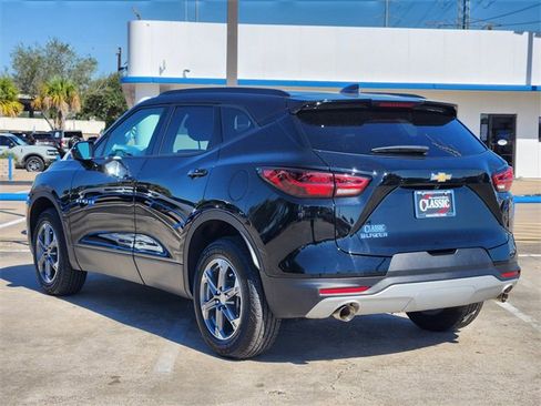 Used 2024 Chevrolet Blazer LT w/ Convenience Package image 5