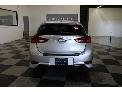 Used 2016 Scion iM image 5