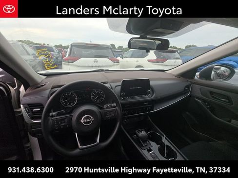 Used 2023 Nissan Rogue S AWD/4WD image 6