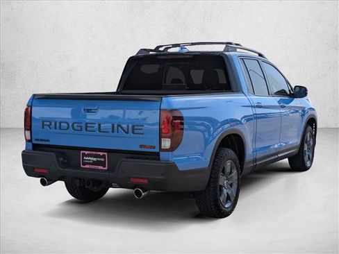 Used 2025 Honda Ridgeline TrailSport image 5