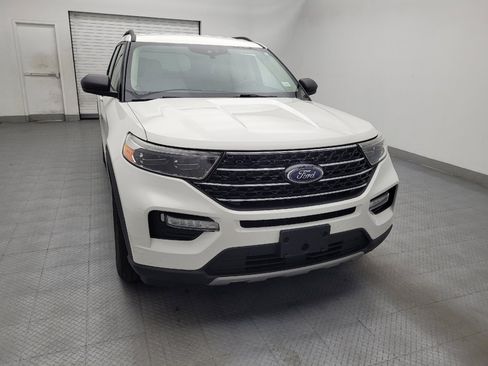 Used 2020 Ford Explorer XLT w/ Equipment Group 202A RWD image 14