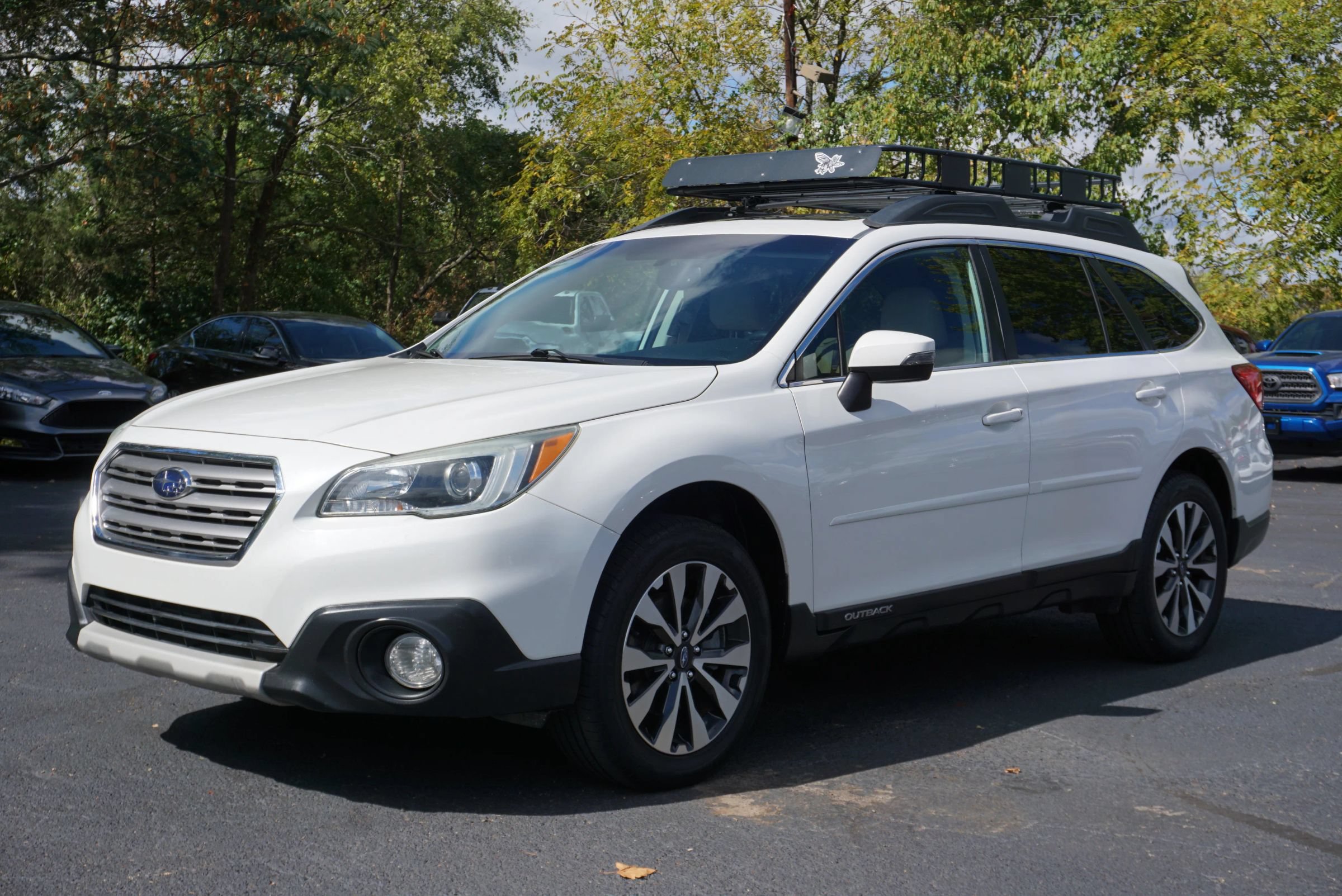 Used 2015 Subaru Outback 2.5i Limited AWD/4WD image 1
