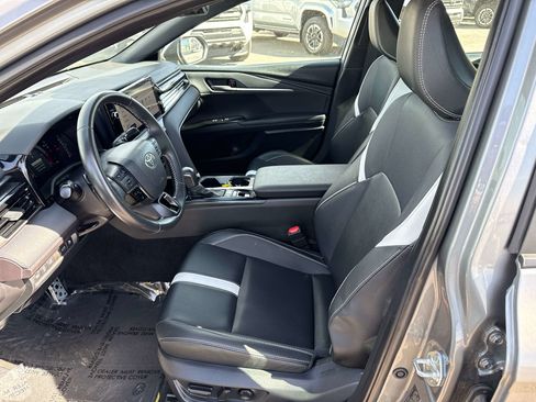 Used 2025 Toyota Camry SE w/ Multimedia Upgrade Package image 10