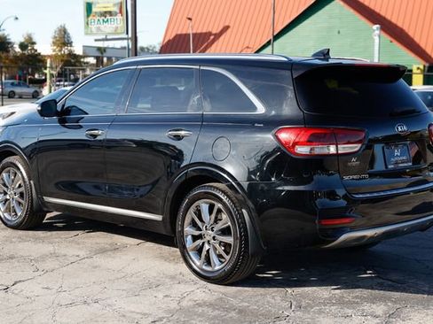 Used 2017 Kia Sorento SX image 10