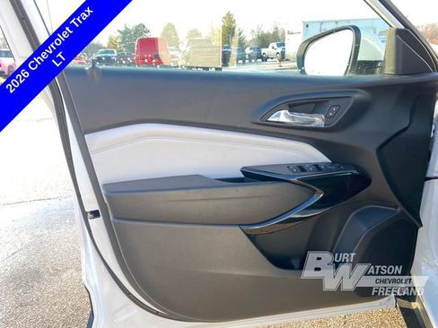 New 2026 Chevrolet Trax LT w/ Driver Confidence Package image 10