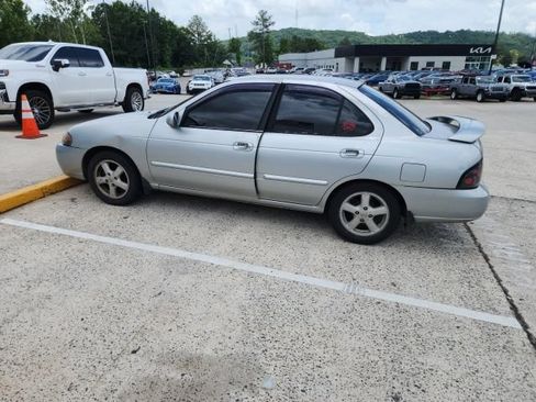 Used 2003 Nissan Sentra GXE FWD image 7