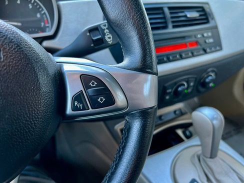 Used 2005 BMW Z4 3.0i image 16