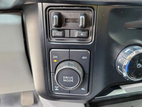 Certified 2024 Ford F250 Limited w/ FX4 Off-Road Package image 9