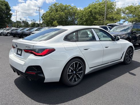 Used 2026 BMW 430i xDrive w/ M Sport Package AWD/4WD image 4