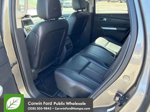 Used 2013 Ford Edge SEL FWD image 28