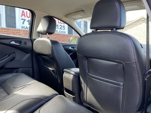 Used 2016 Ford Focus SE w/ Equipment Group 201A image 20