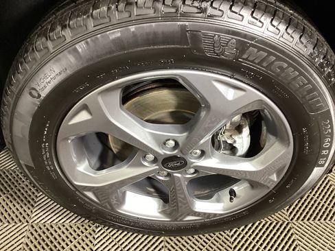 Used 2024 Ford Escape ST-Line w/ Tech Pack #1 image 2