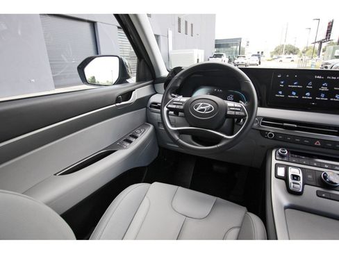 Certified 2025 Hyundai Palisade SEL AWD/4WD image 10