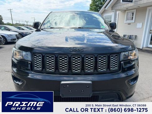 Used 2019 Jeep Grand Cherokee Altitude AWD/4WD image 2