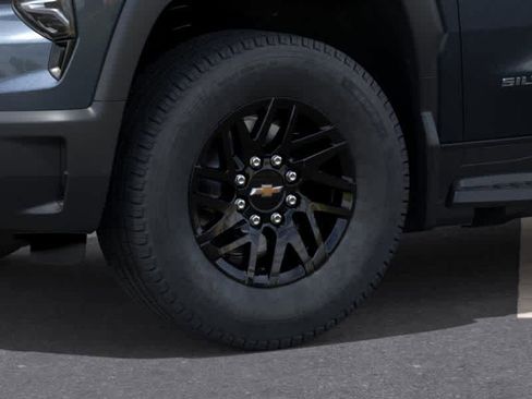 New 2026 Chevrolet Silverado EV LT image 9