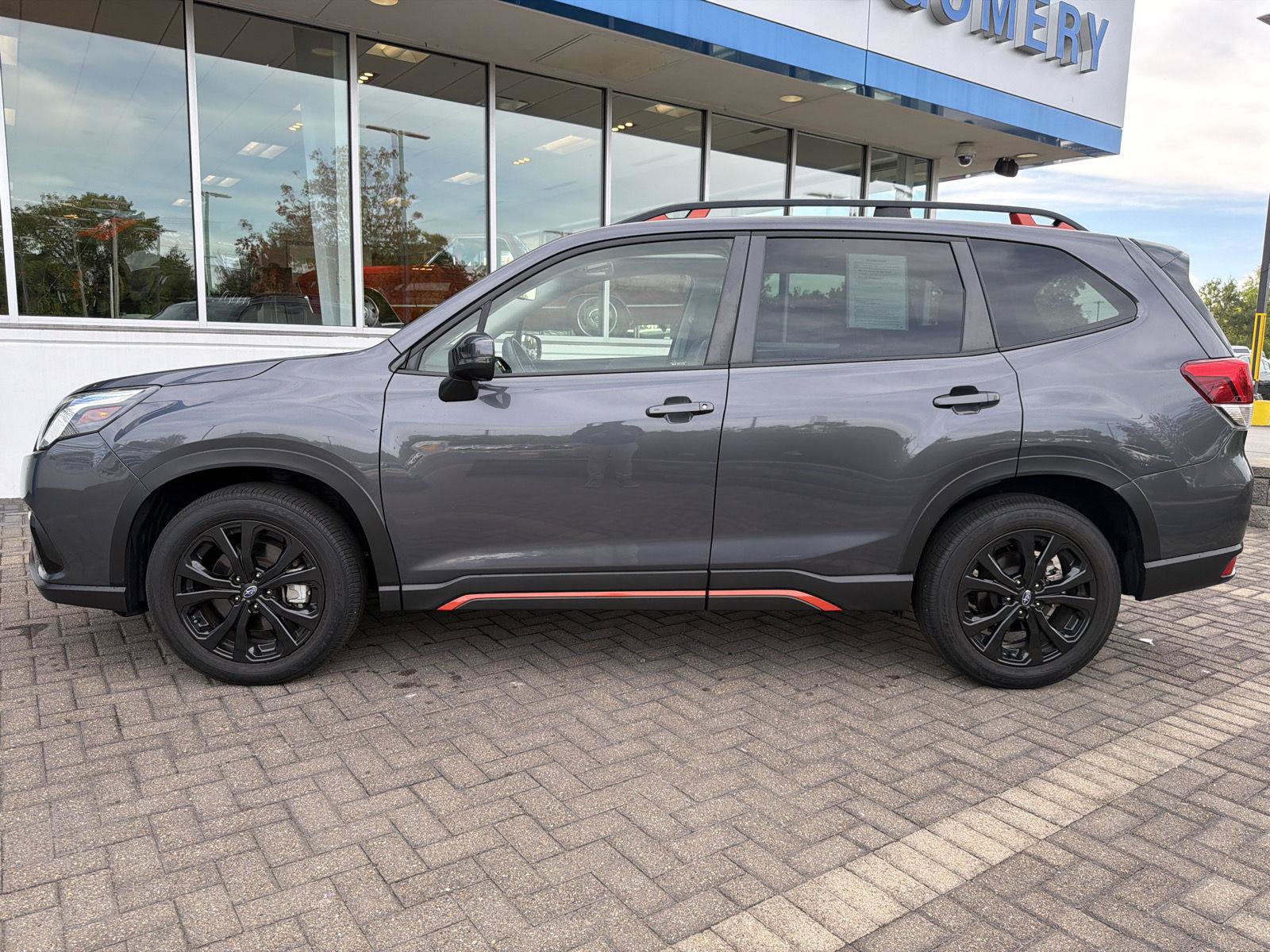Used 2024 Subaru Forester Sport AWD/4WD image 2