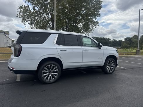 New 2026 Chevrolet Tahoe High Country AWD/4WD image 3