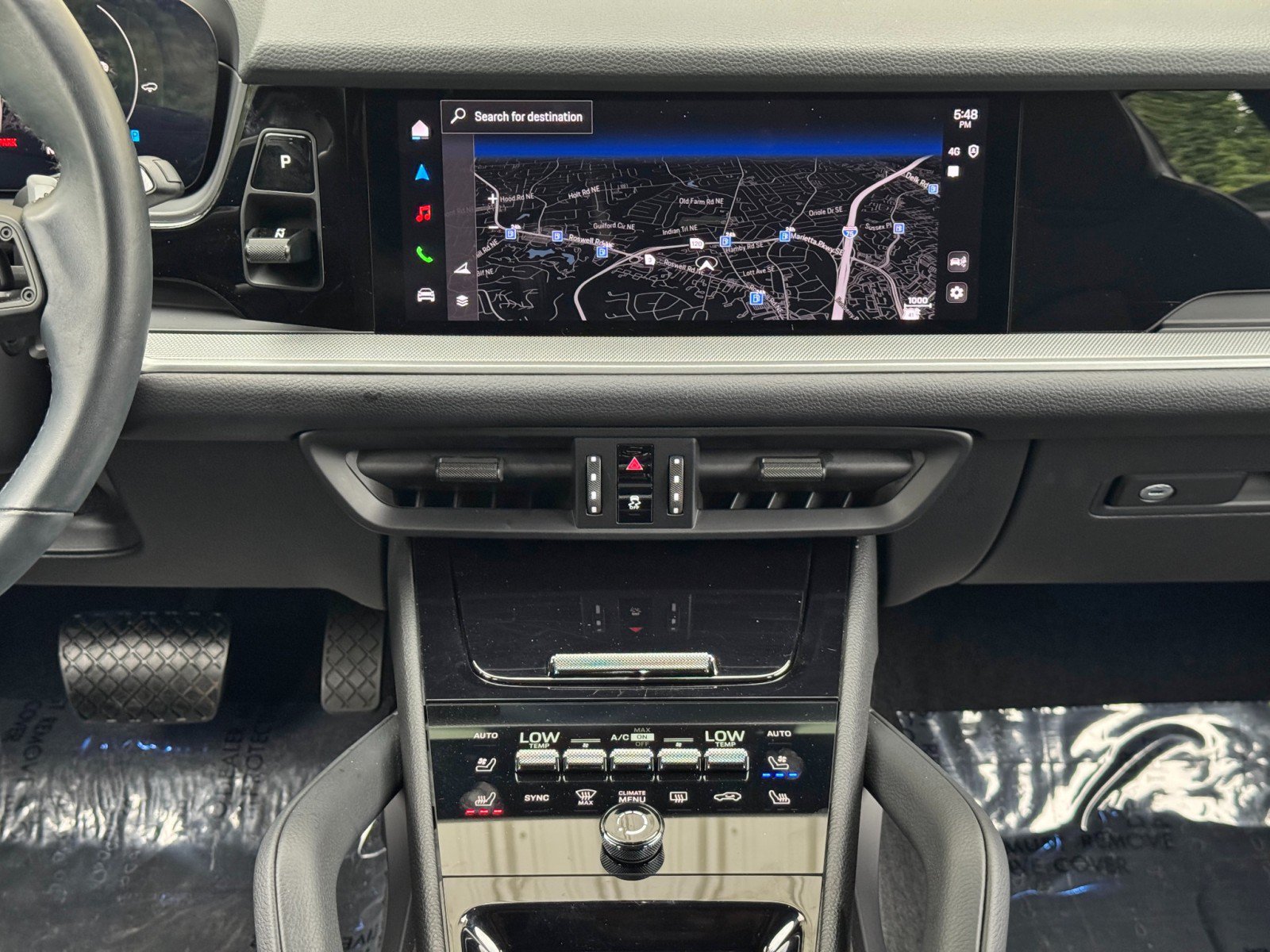 Used 2024 Porsche Cayenne AWD/4WD image 24
