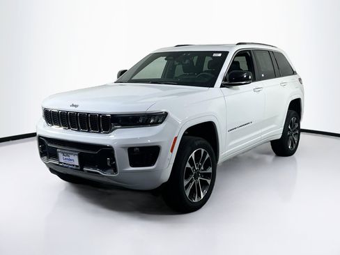 Used 2023 Jeep Grand Cherokee Overland w/ Luxury Tech Group IV AWD/4WD image 1