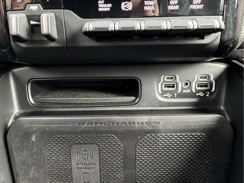 Used 2024 RAM 2500 Limited AWD/4WD image 31