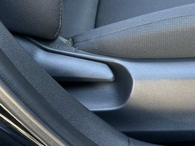Used 2024 Toyota Corolla LE FWD image 28