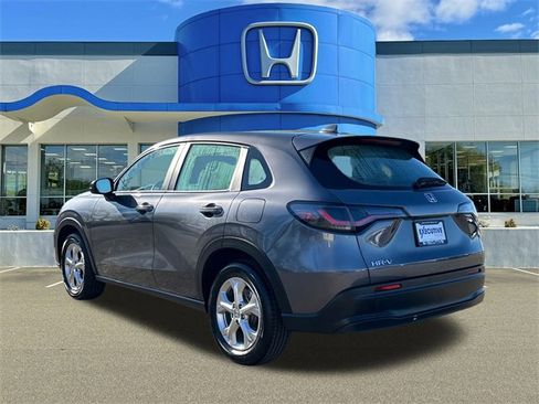 Used 2023 Honda HR-V LX image 4