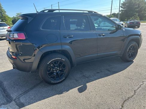 Used 2021 Jeep Cherokee Trailhawk AWD/4WD image 4