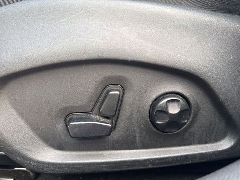 Used 2018 Jeep Compass Limited w/ Navigation Group image 15