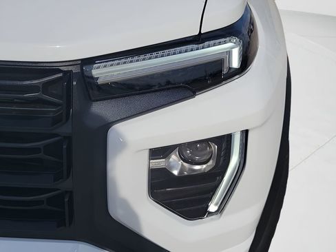 New 2026 GMC Canyon Elevation w/ Convenience Package image 16