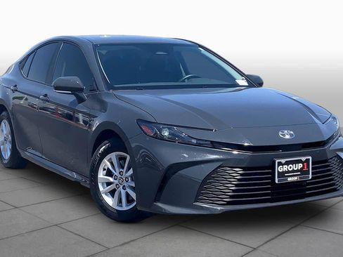 Used 2026 Toyota Camry LE w/ Convenience Package FWD image 3