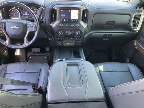 Used 2021 Chevrolet Silverado 3500 High Country image 16