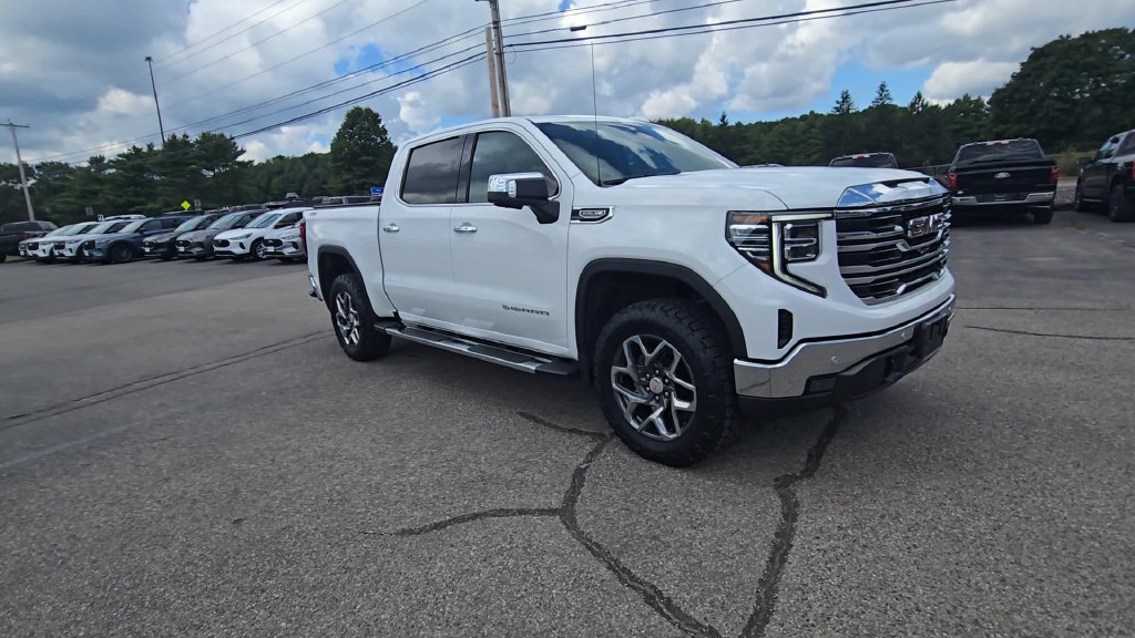 Used 2022 GMC Sierra 1500 SLT w/ SLT Premium Plus Package AWD/4WD image 14