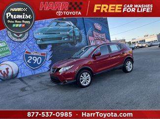 Used 2018 Nissan Rogue Sport SV w/ SV Technology Package image 1