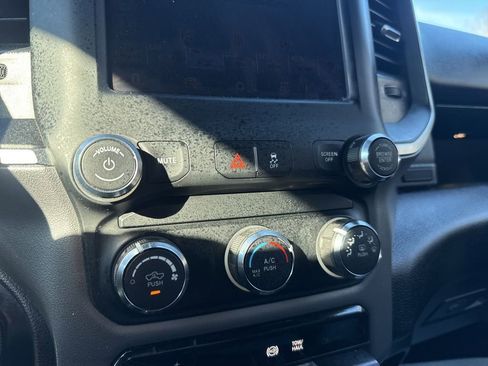 Used 2024 RAM 2500 Big Horn image 30